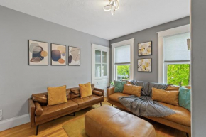 Cozy house close to Brandeis, Bentley, Moody St